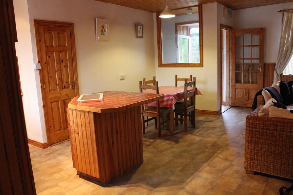 The Old School House Villa Clifden Bagian luar foto
